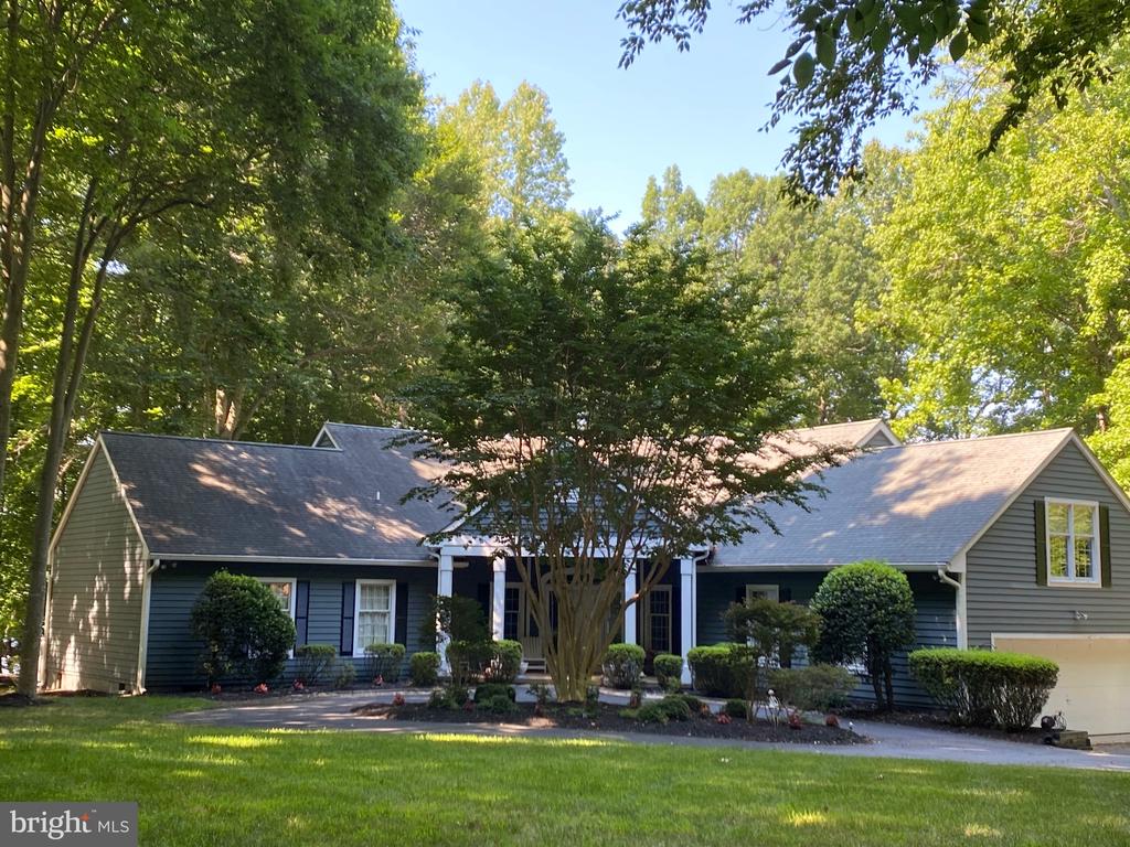 198 EMMA JANE LANE