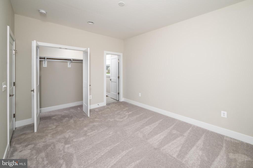165 ROCK ISLAND RIDGE