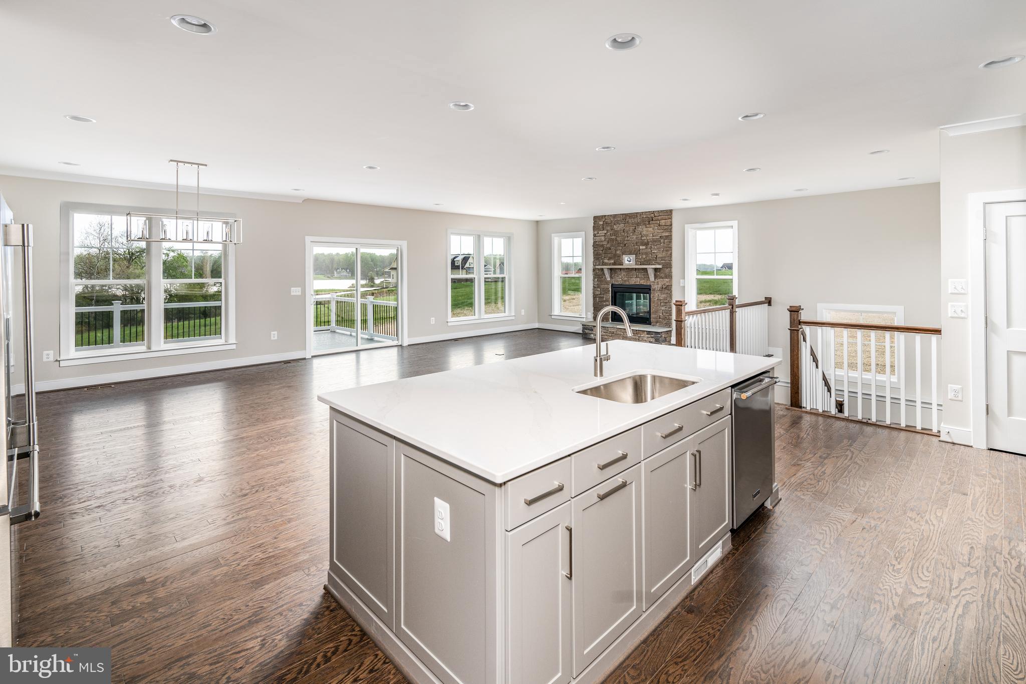 165 ROCK ISLAND RIDGE