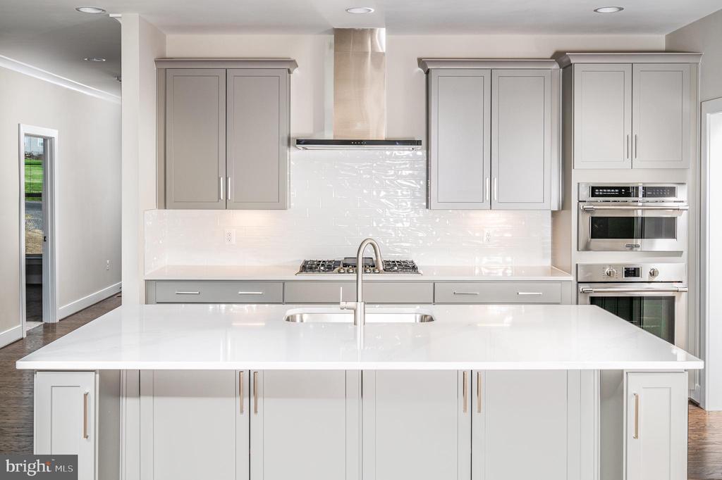 165 ROCK ISLAND RIDGE