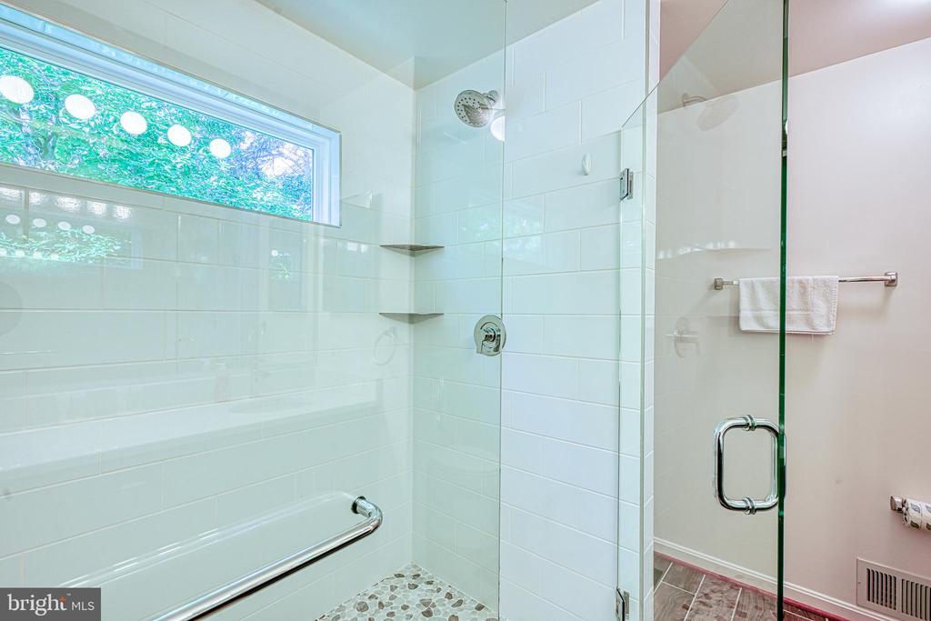 82 HEATHER DRIVE
