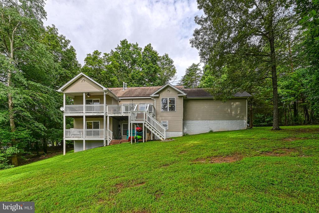 82 HEATHER DRIVE
