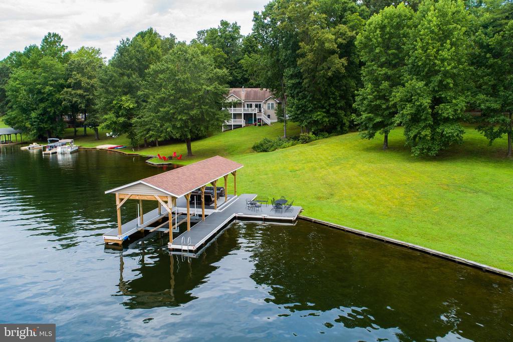 82 HEATHER DRIVE