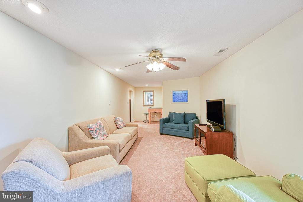 82 HEATHER DRIVE