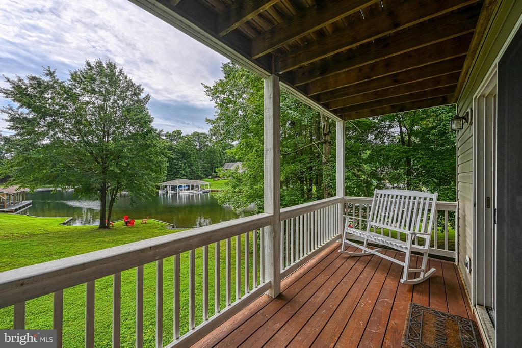 82 HEATHER DRIVE