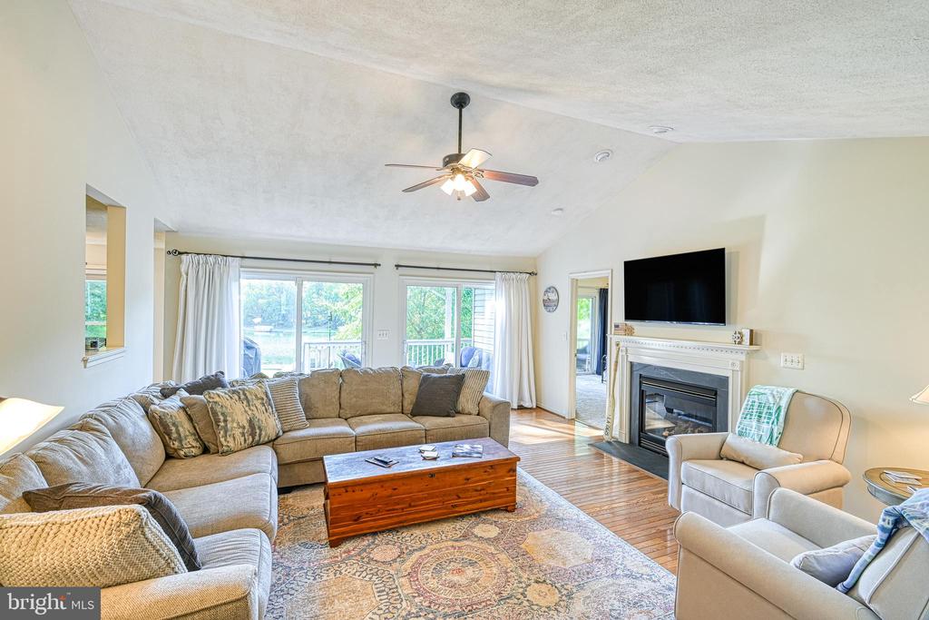 82 HEATHER DRIVE