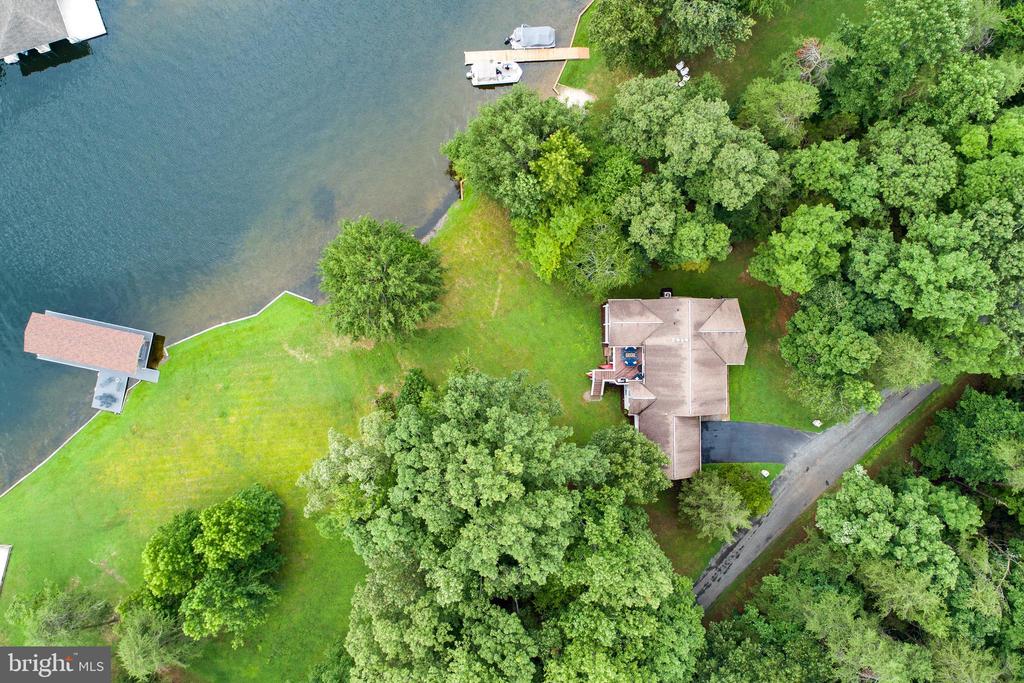 82 HEATHER DRIVE