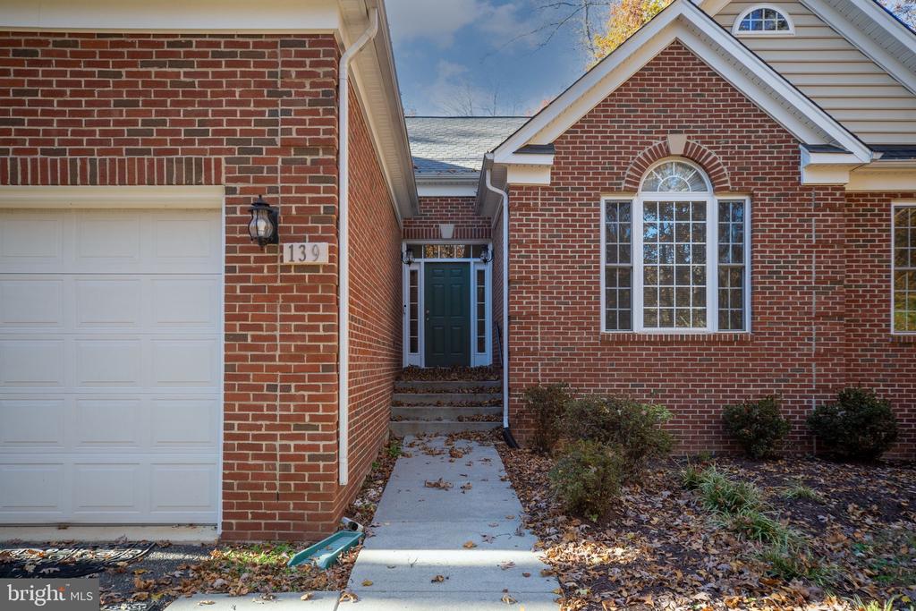 139 OAK HAVEN DRIVE