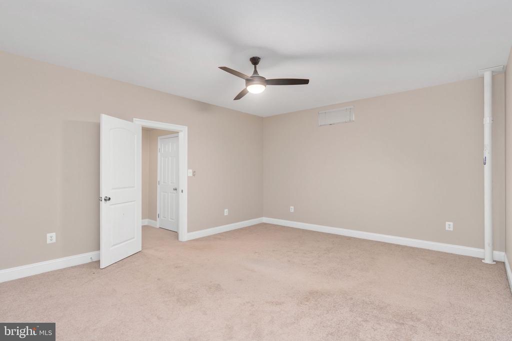 139 OAK HAVEN DRIVE
