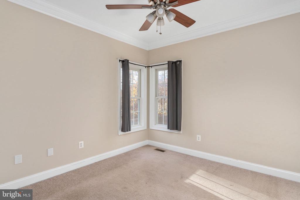 139 OAK HAVEN DRIVE