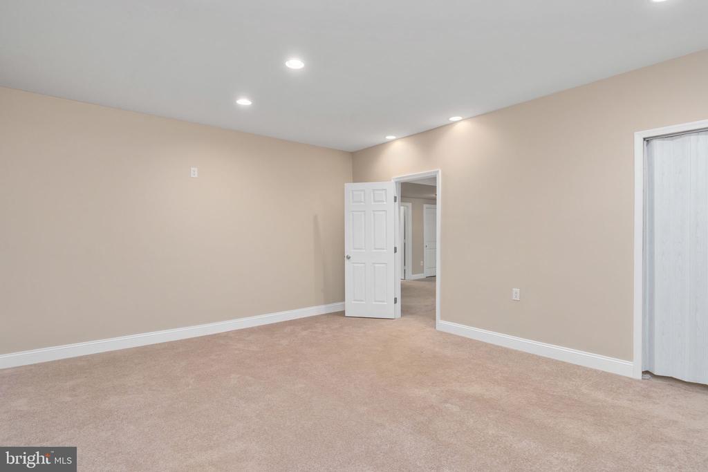 139 OAK HAVEN DRIVE