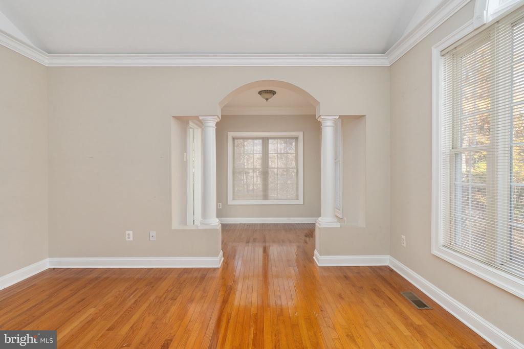 139 OAK HAVEN DRIVE