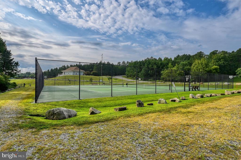 139 OAK HAVEN DRIVE