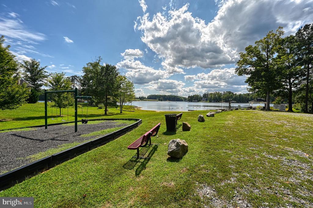 139 OAK HAVEN DRIVE