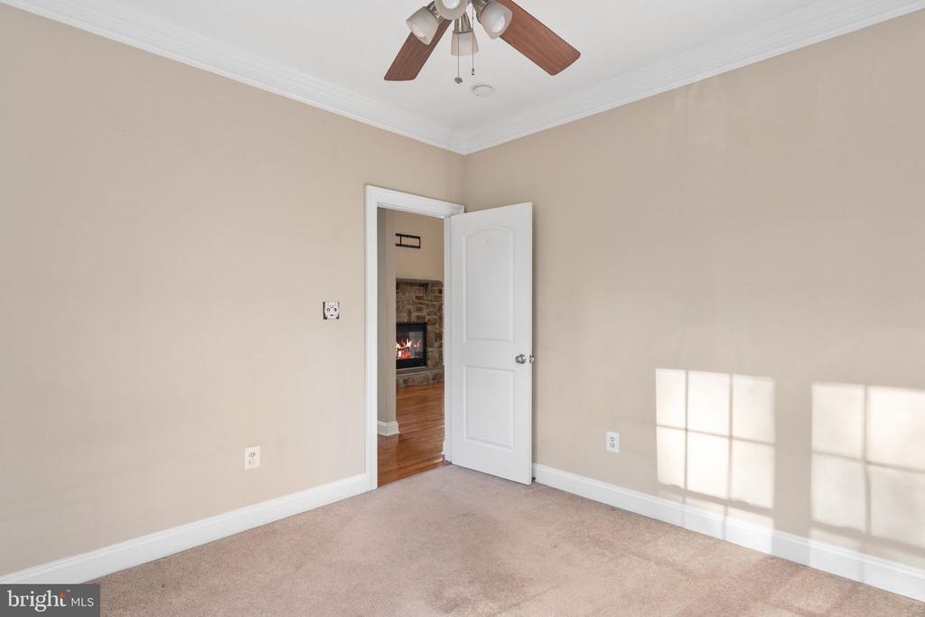 139 OAK HAVEN DRIVE