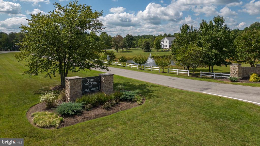 139 OAK HAVEN DRIVE