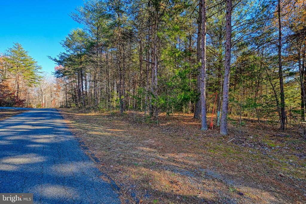 Lot 41 DEERFIELD PLACE