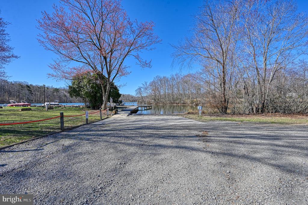 559 OVERTON ROAD