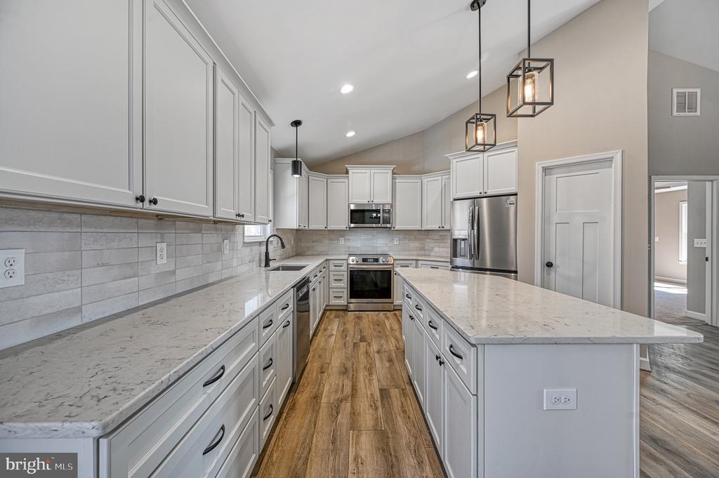 559 OVERTON ROAD