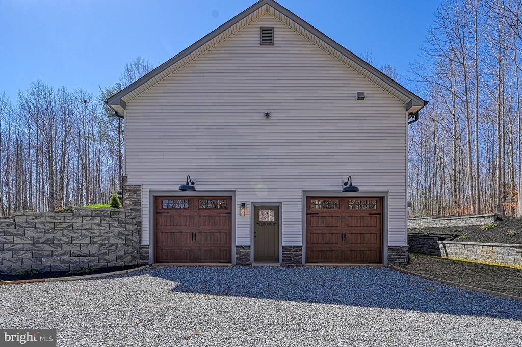 559 OVERTON ROAD