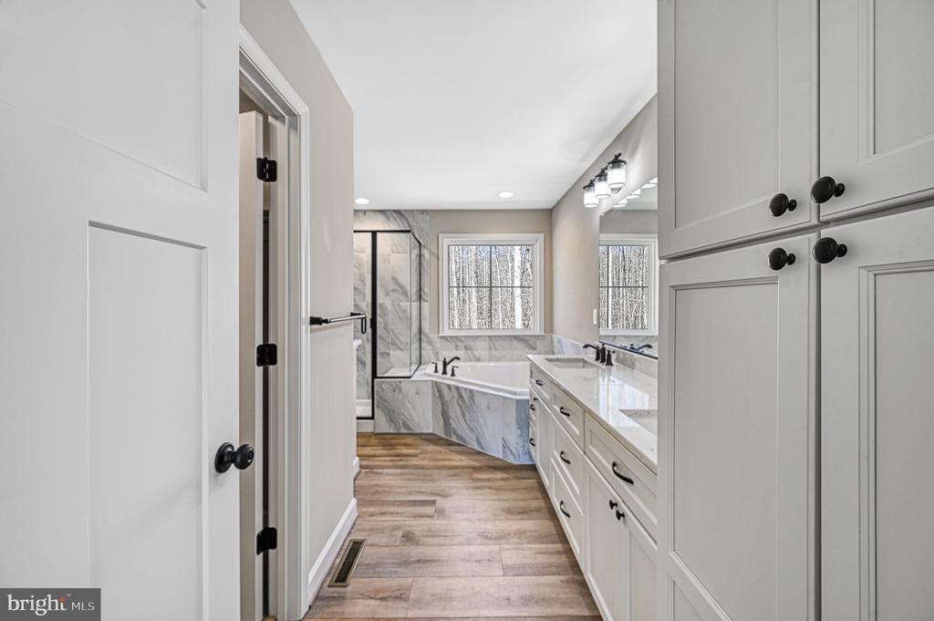 559 OVERTON ROAD