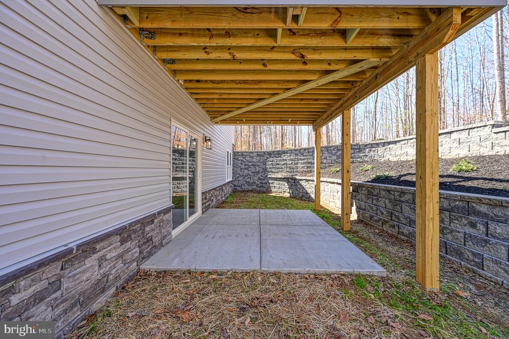 559 OVERTON ROAD