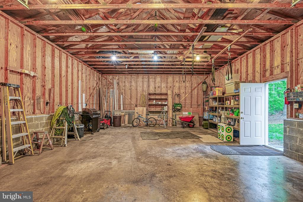343 ASPEN HILL ROAD