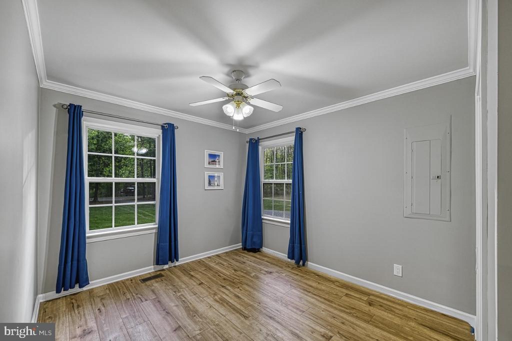 343 ASPEN HILL ROAD