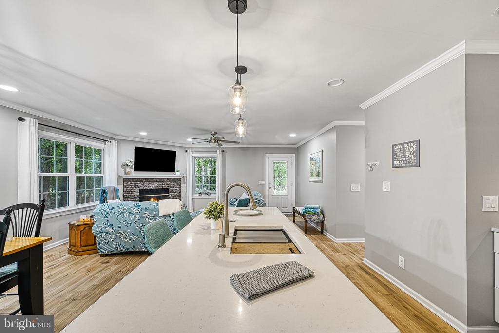 343 ASPEN HILL ROAD