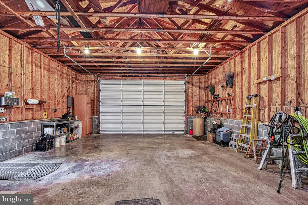 343 ASPEN HILL ROAD