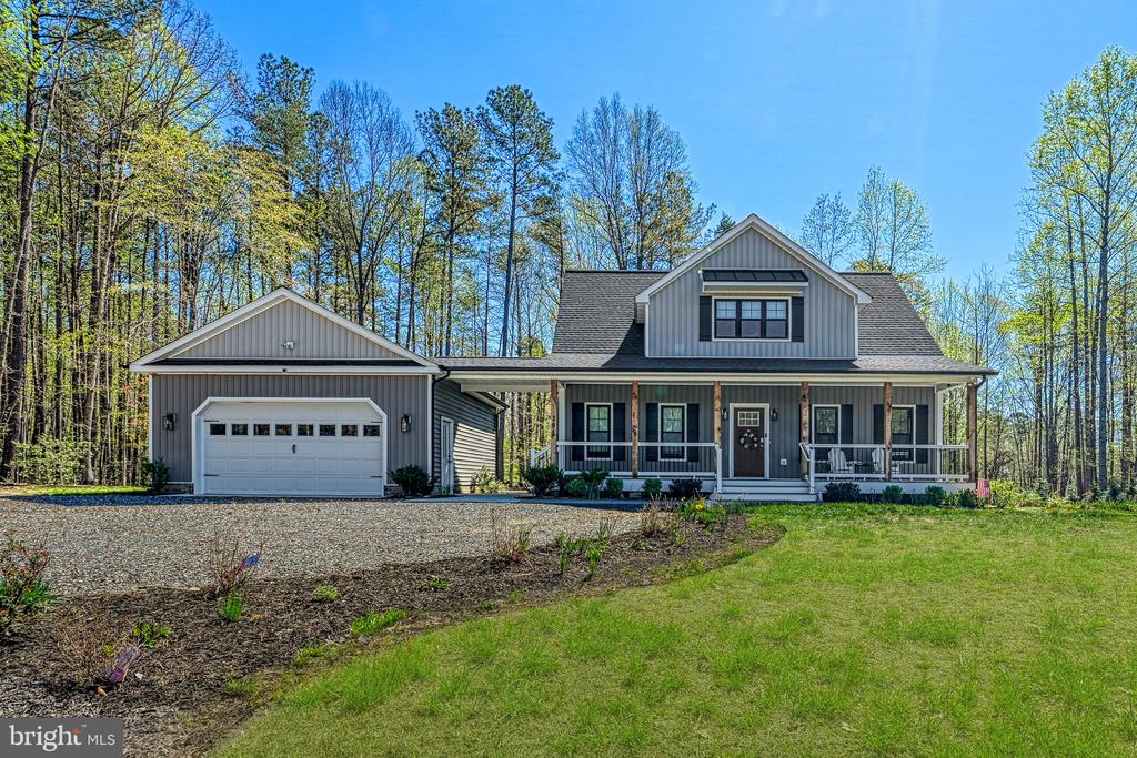 295 HEMLOCK LOOP