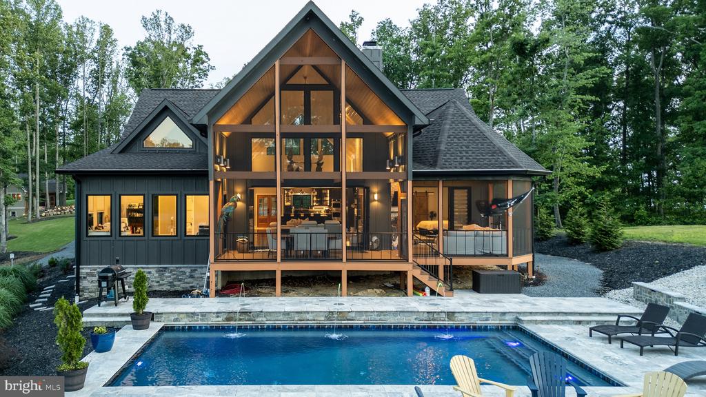 2 WOLFTRAP CT