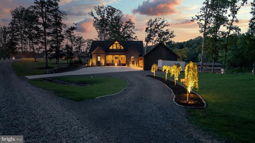 2 WOLFTRAP CT