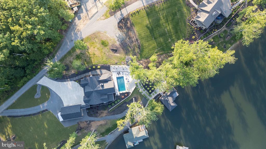 2 WOLFTRAP CT