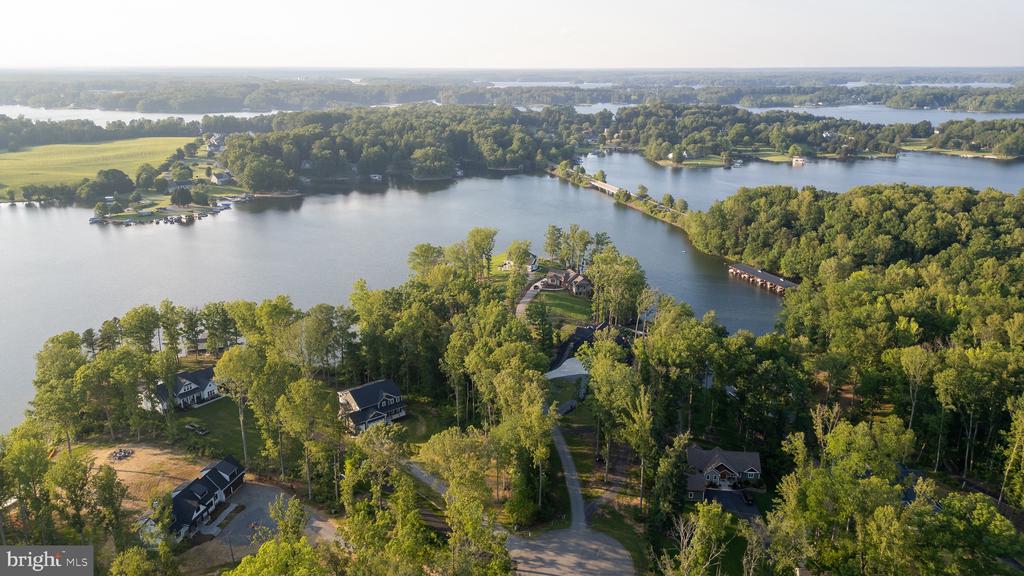 2 WOLFTRAP CT