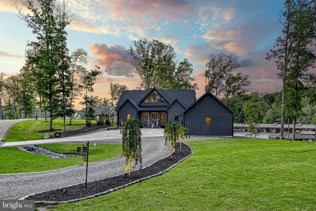 2 WOLFTRAP CT