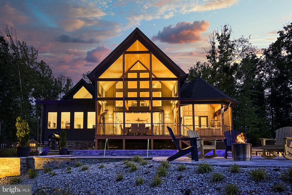 2 WOLFTRAP CT