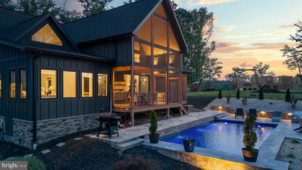 2 WOLFTRAP CT