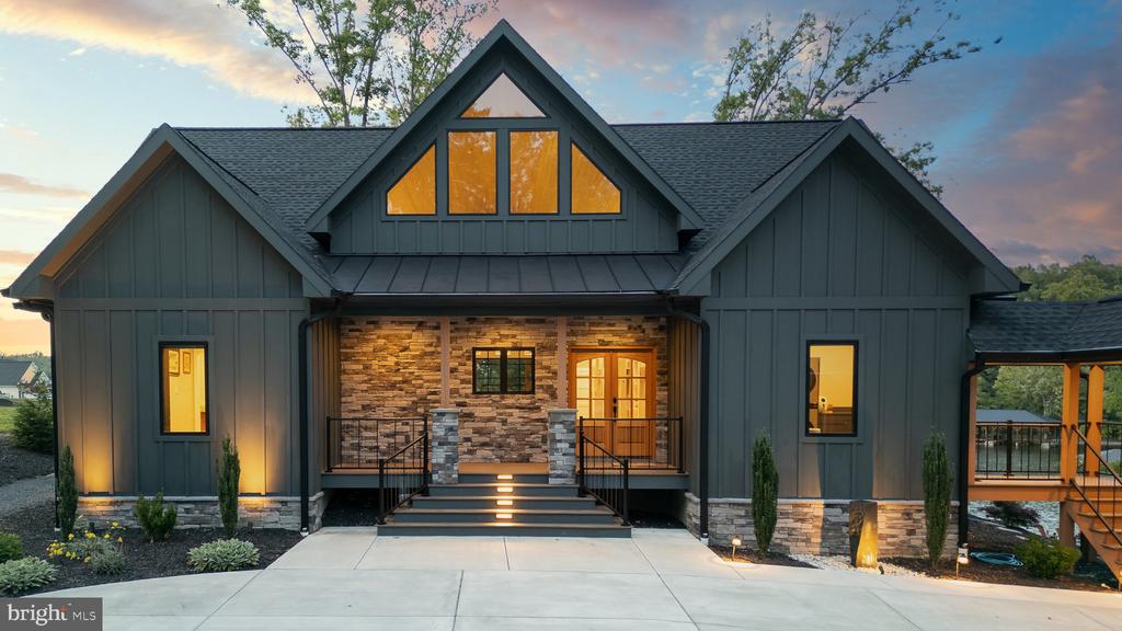 2 WOLFTRAP CT
