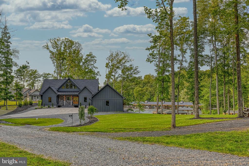 2 WOLFTRAP CT