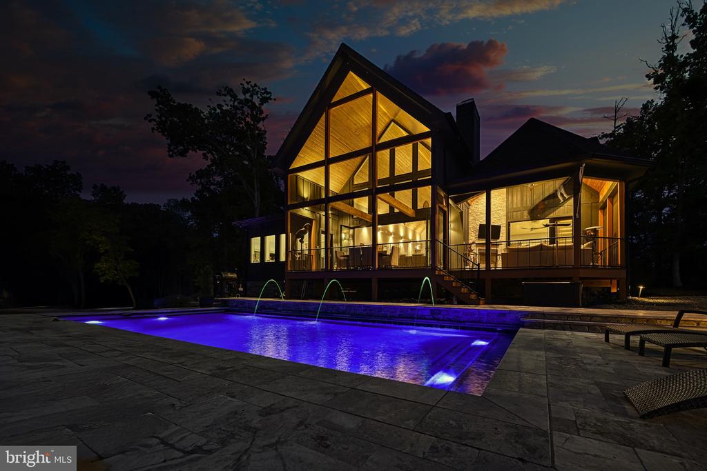 2 WOLFTRAP CT