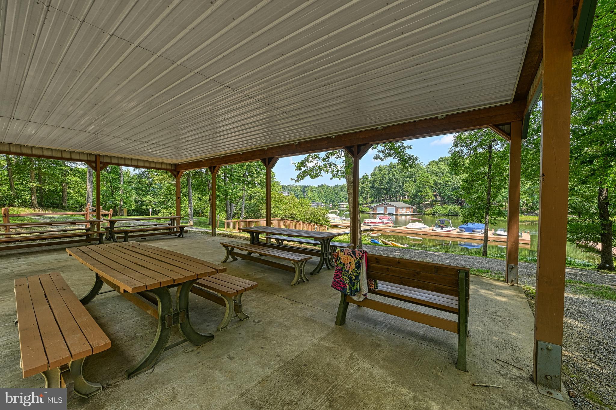 5 HUNT HAVEN