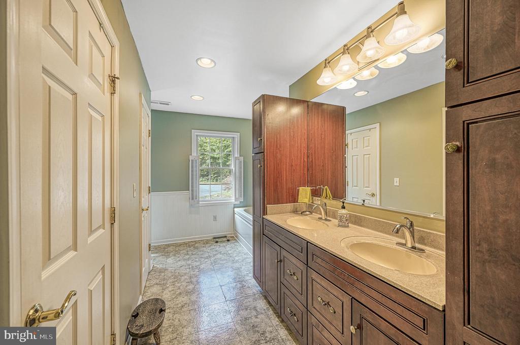 5 HUNT HAVEN