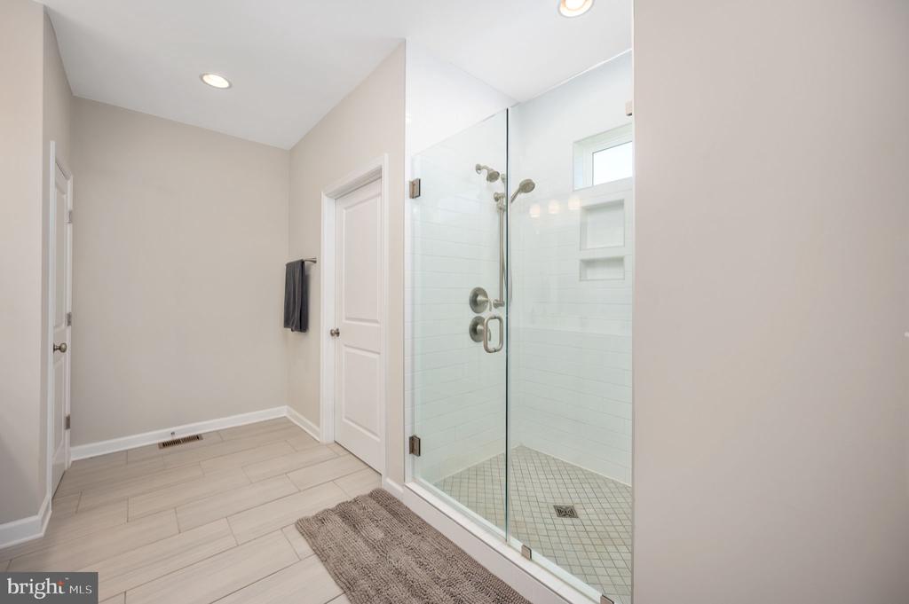257 ROCK ISLAND RDG