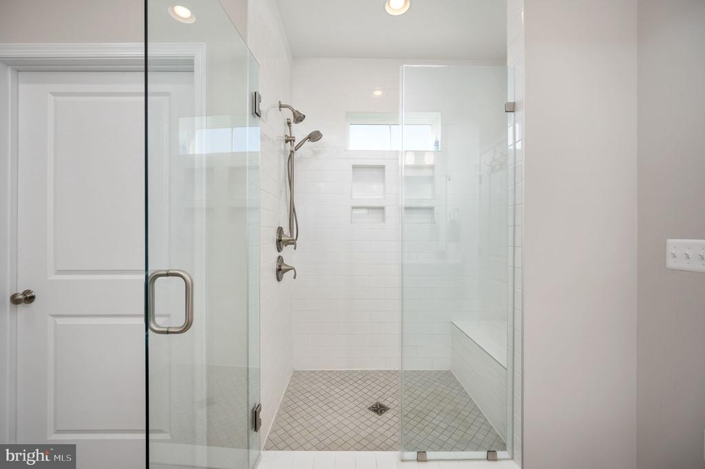 257 ROCK ISLAND RDG