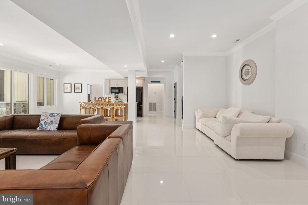 38 WALNUT HILL DRIVE