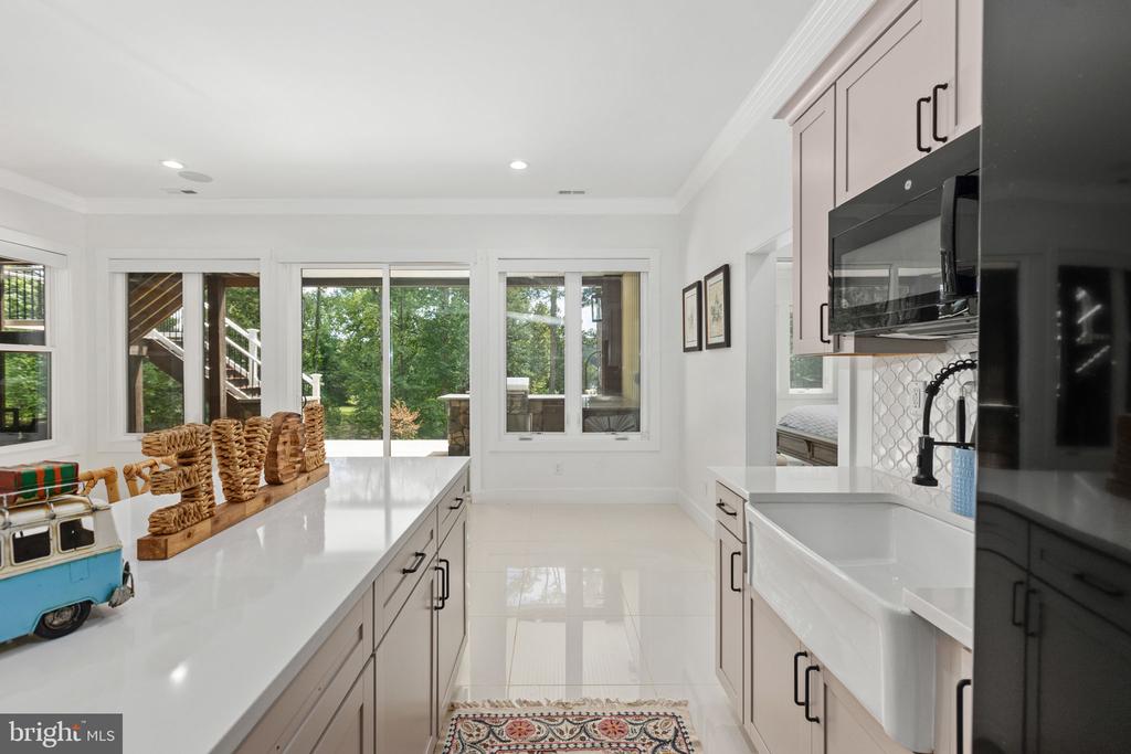 38 WALNUT HILL DRIVE