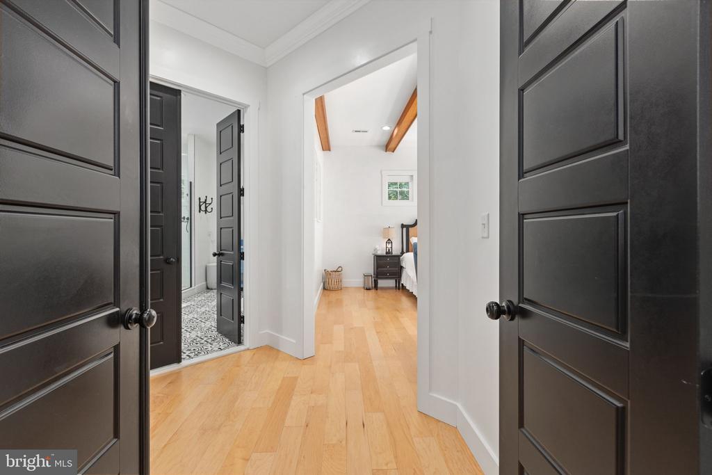 38 WALNUT HILL DRIVE