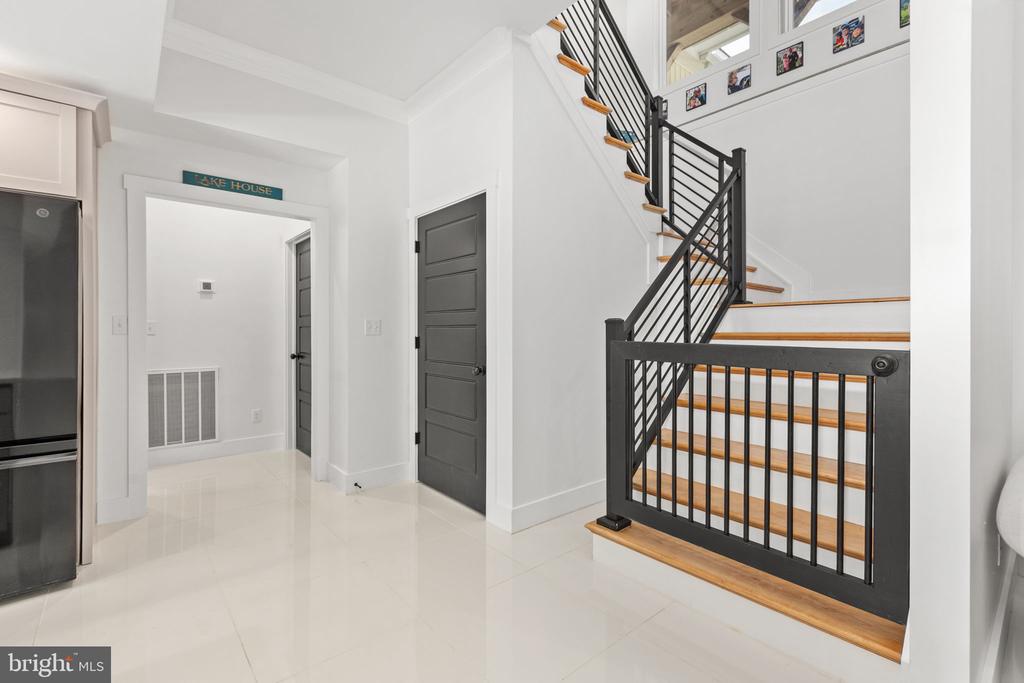 38 WALNUT HILL DRIVE