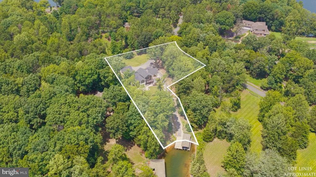 38 WALNUT HILL DRIVE